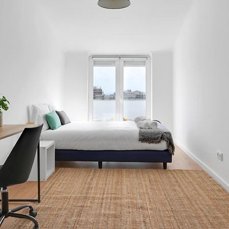 Sunny 2 Bedroom Apartment In Almada - Balconies With River View 外观 照片
