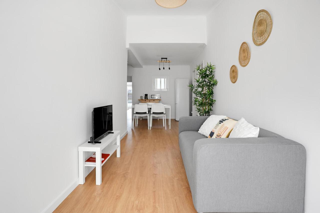 Sunny 2 Bedroom Apartment In Almada - Balconies With River View 外观 照片
